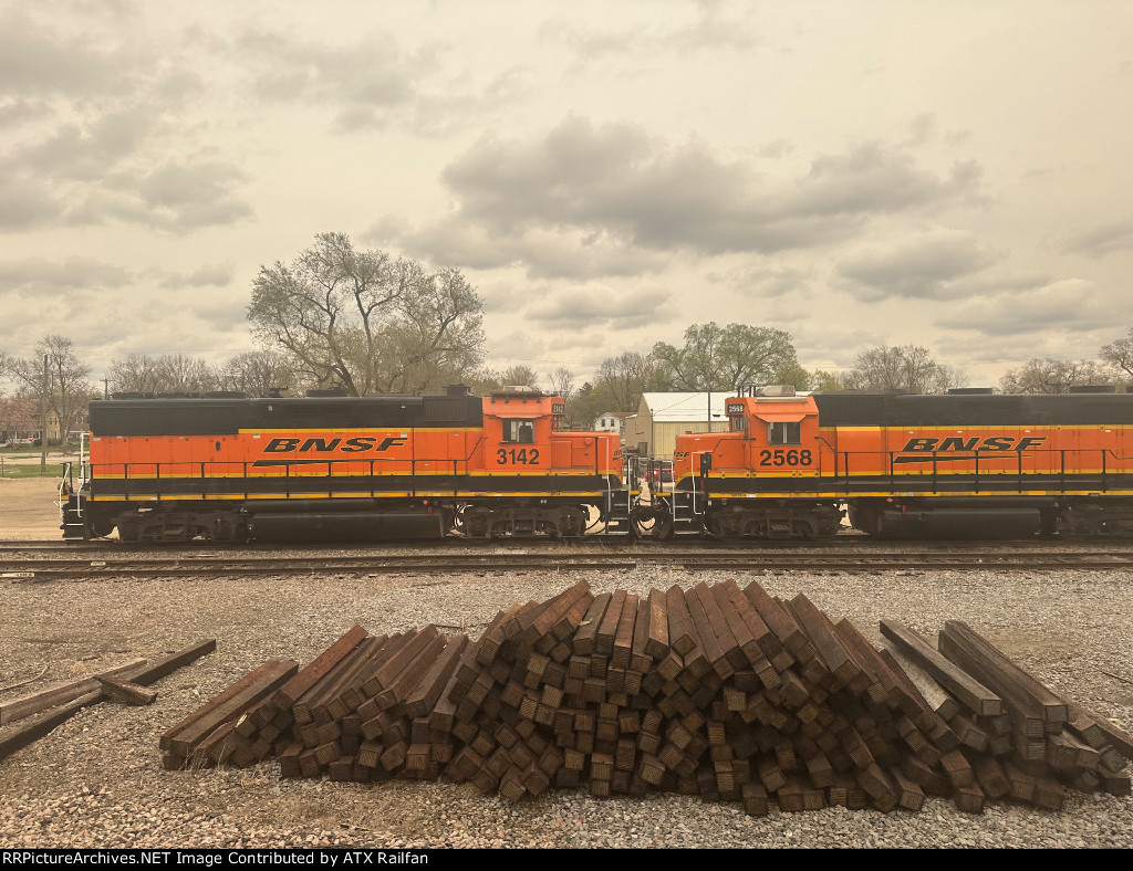 BNSF 2568